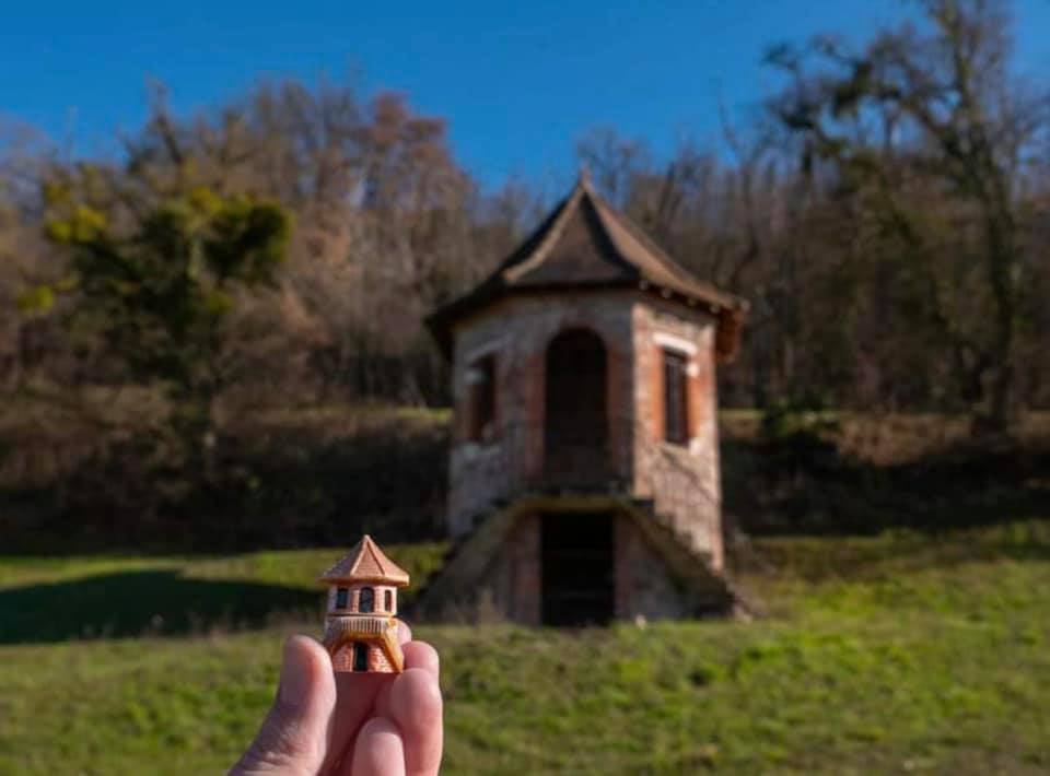 La gloriette fève et Monument